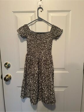 SHEIN Black and Cream Off-Shoulder Floral Kids Dress